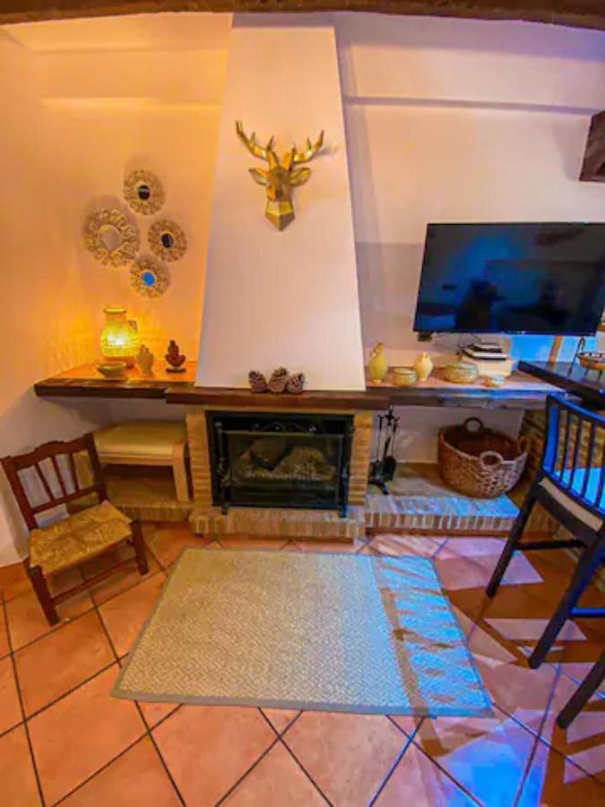 Grazalema - Casita La Calma - Incredible Views, Clima Frio-Calor, Wifi & Private Parking Optional Villa Exterior photo