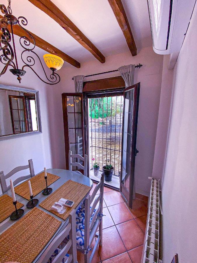 Grazalema - Casita La Calma - Incredible Views, Clima Frio-Calor, Wifi & Private Parking Optional Villa Exterior photo